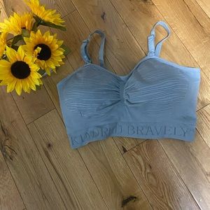 Sublime® Hands-Free Pumping & Nursing Bra Color: Grey Size :Large